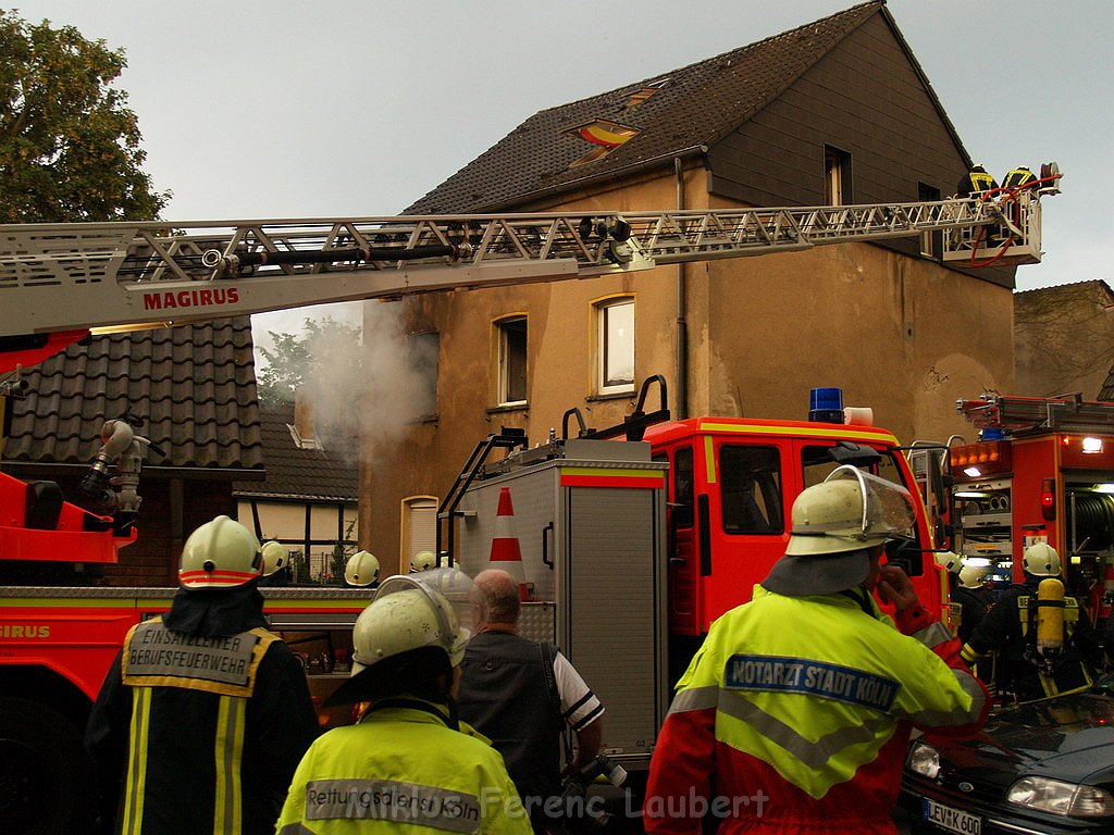 Wohnungsbrand Koeln Stammheim Stammheimer Hauptstr P194.JPG